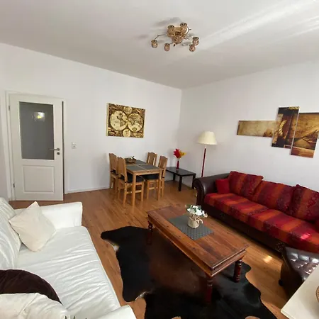 アパート Traumwohnung Stoertebeker Ruhig & Grosszuegig Zentral ロストック